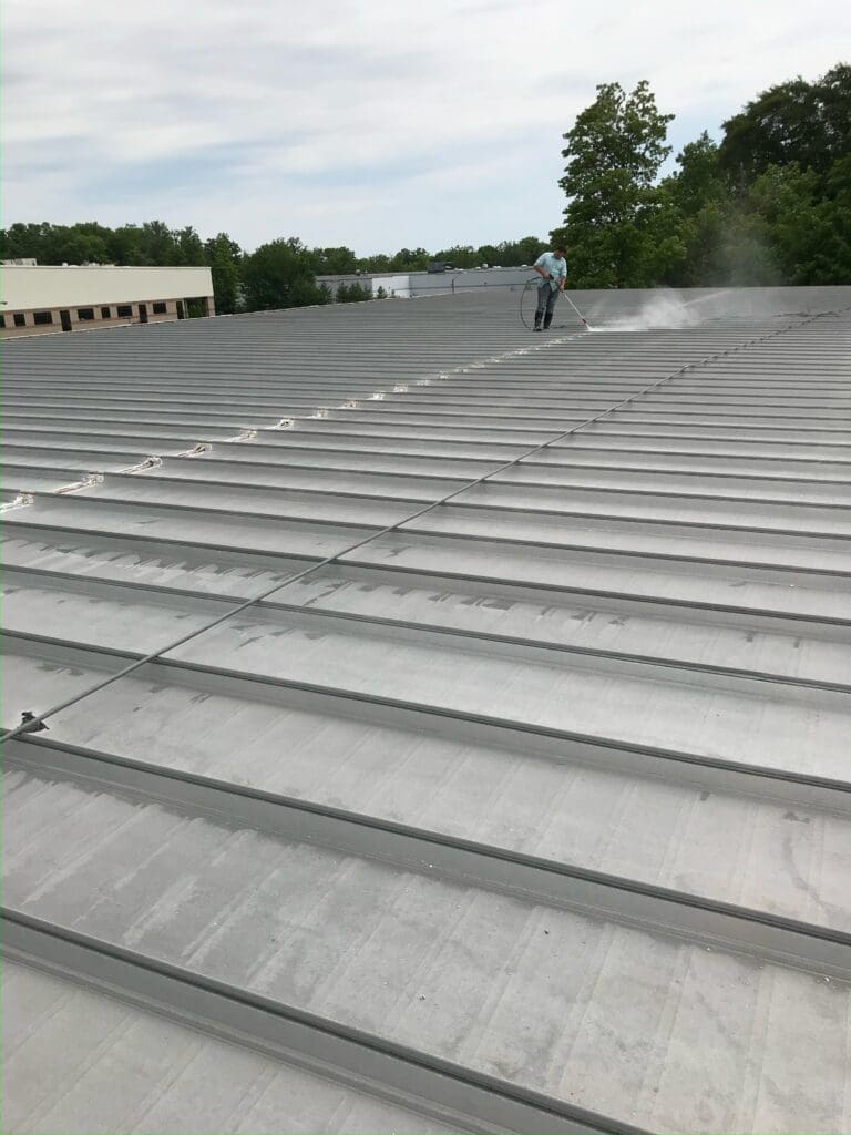 METAL ROOF RESTORATION SERVICE